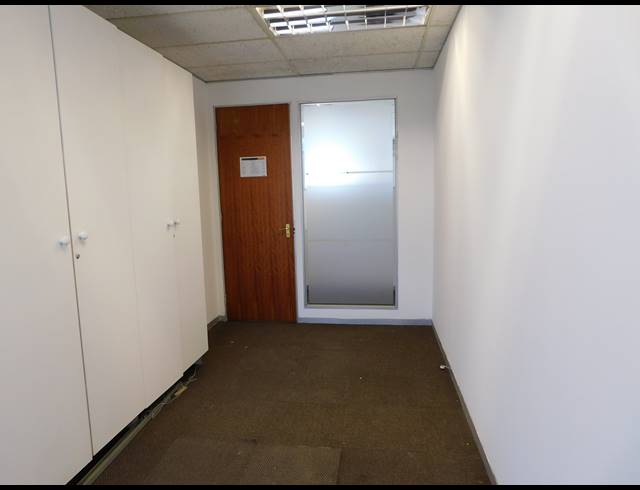 436M² OFFICE TO LET IN CRAIGHALL